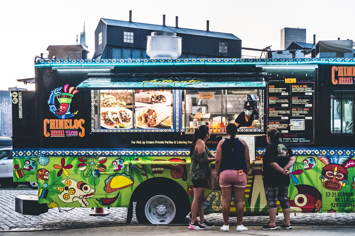 Street food service spread